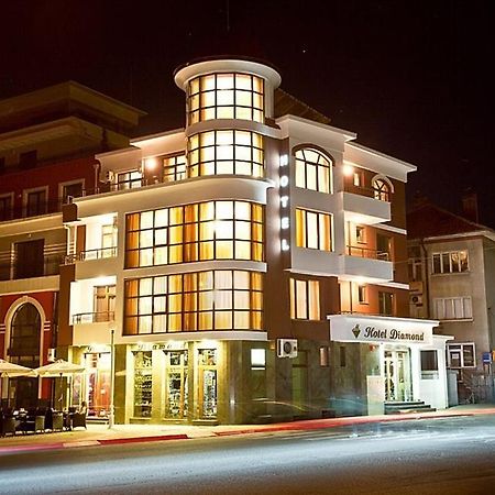 Hotel Diamond Kazanlŭk Exteriér fotografie