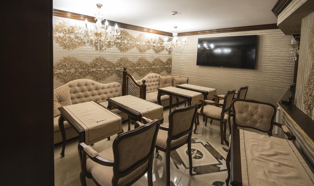 Hotel Diamond Kazanlŭk Exteriér fotografie
