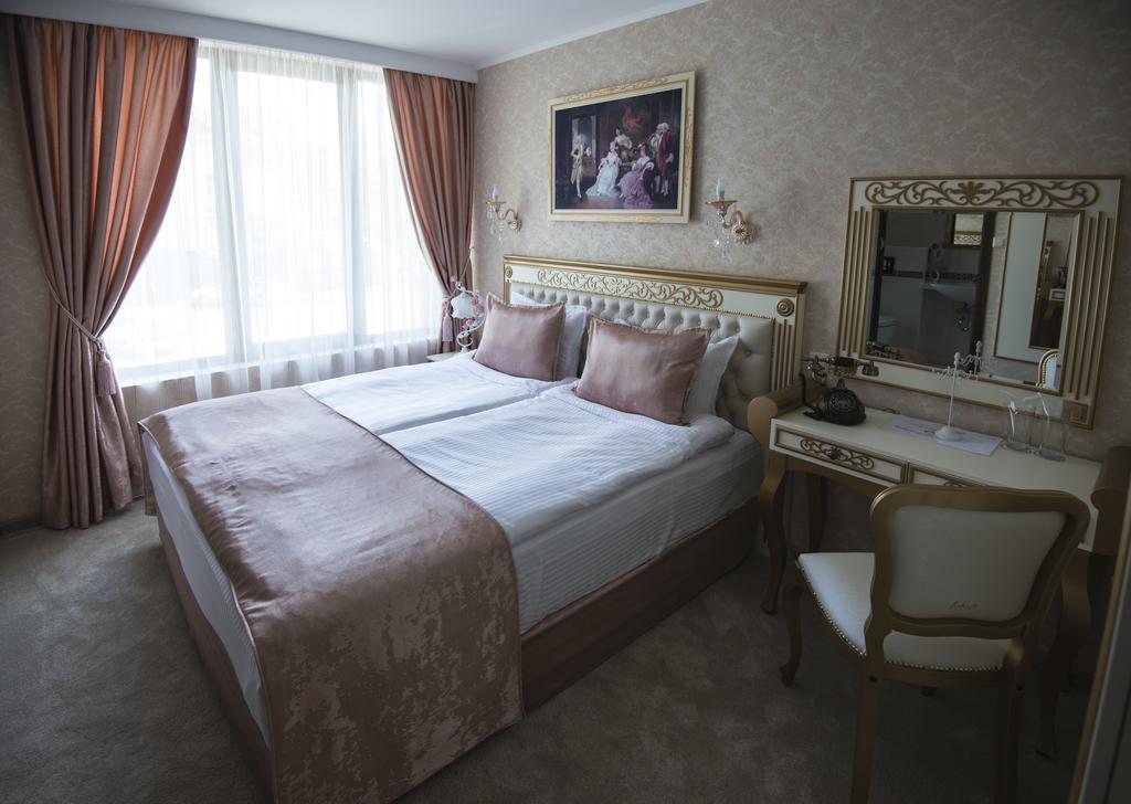 Hotel Diamond Kazanlŭk Exteriér fotografie