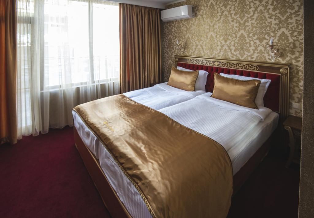 Hotel Diamond Kazanlŭk Exteriér fotografie