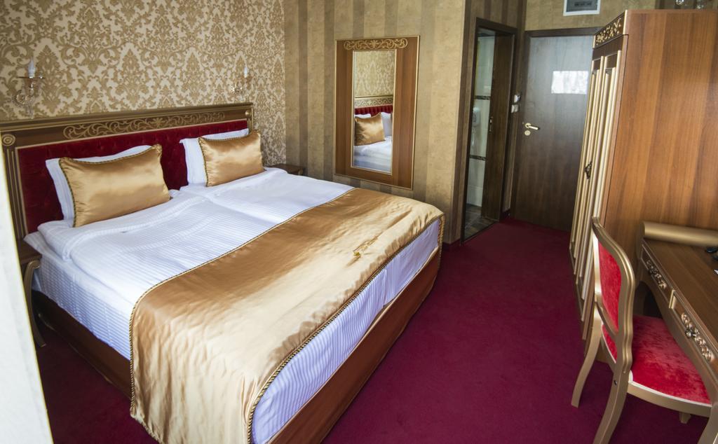 Hotel Diamond Kazanlŭk Exteriér fotografie