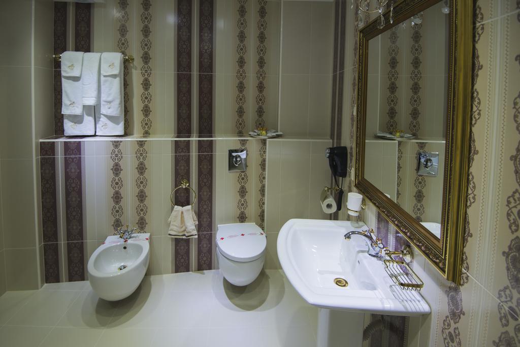 Hotel Diamond Kazanlŭk Exteriér fotografie